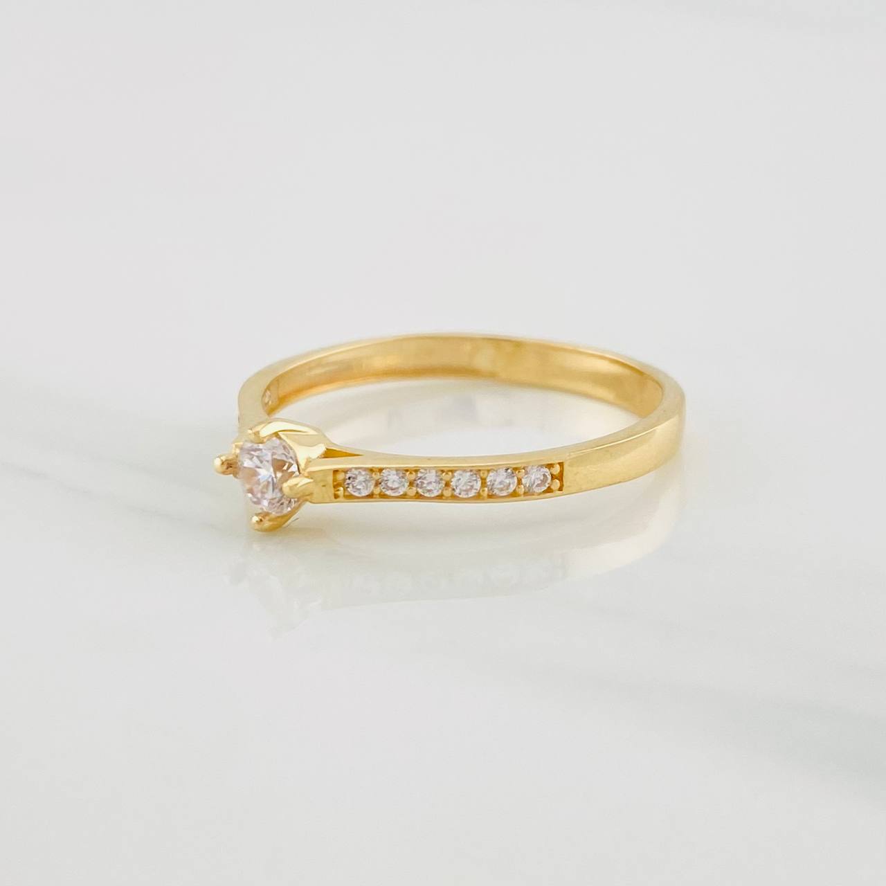 Anillo Solitario Churumbela 1.65g / T6 3/4 Oro Amarillo 18K