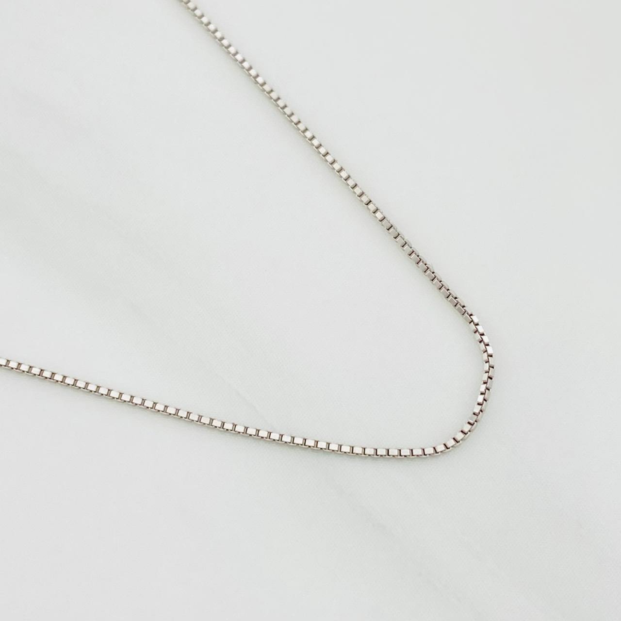 Cadena Veneciana 1.35g / 20 in / 0.62mm Oro Blanco 18K
