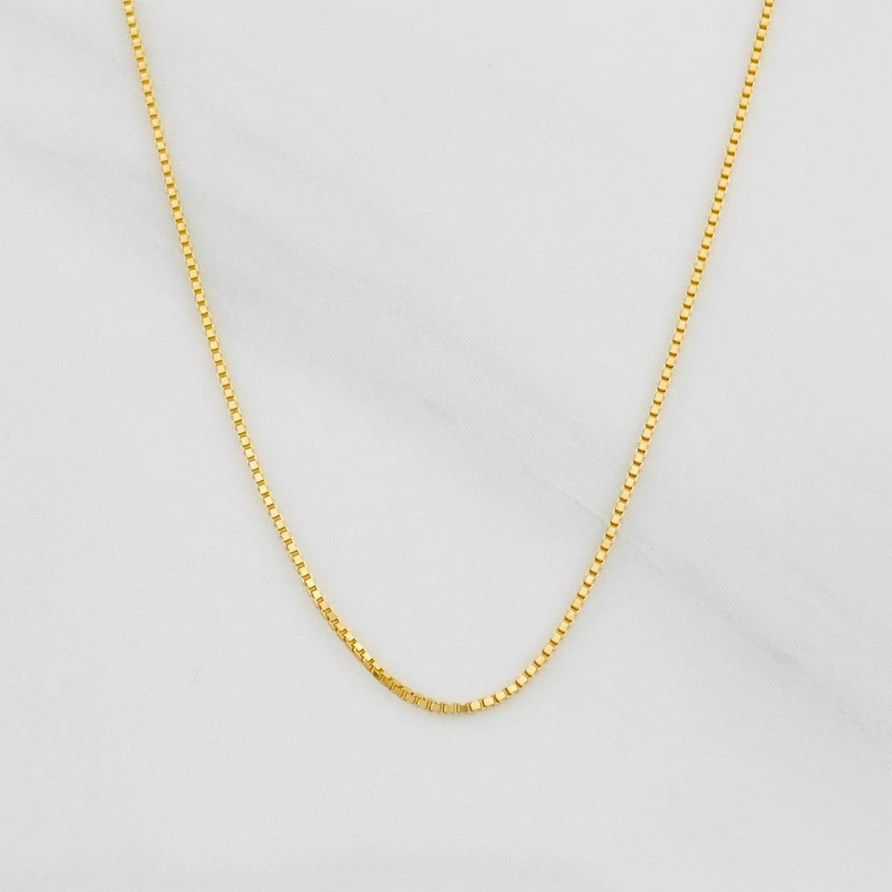 Cadena Veneciana 0.9g / 16 in / 0.51mm Oro Amarillo 18K