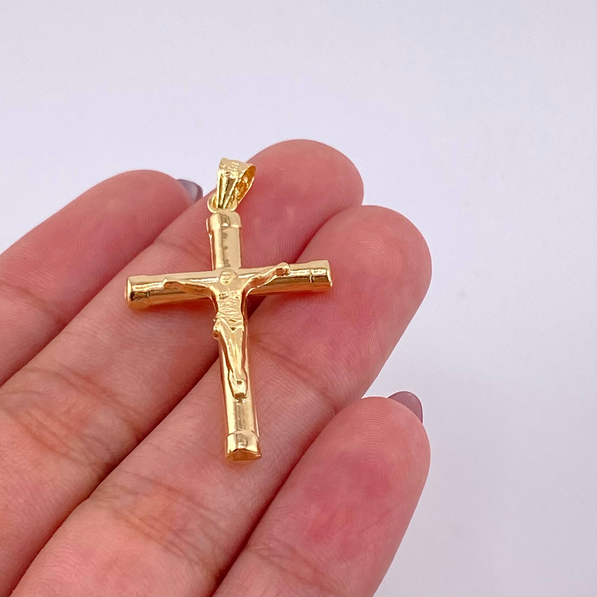 Dije Cruz Cristo Mate 1.75g / 1 1/2 in Oro Amarillo 18K