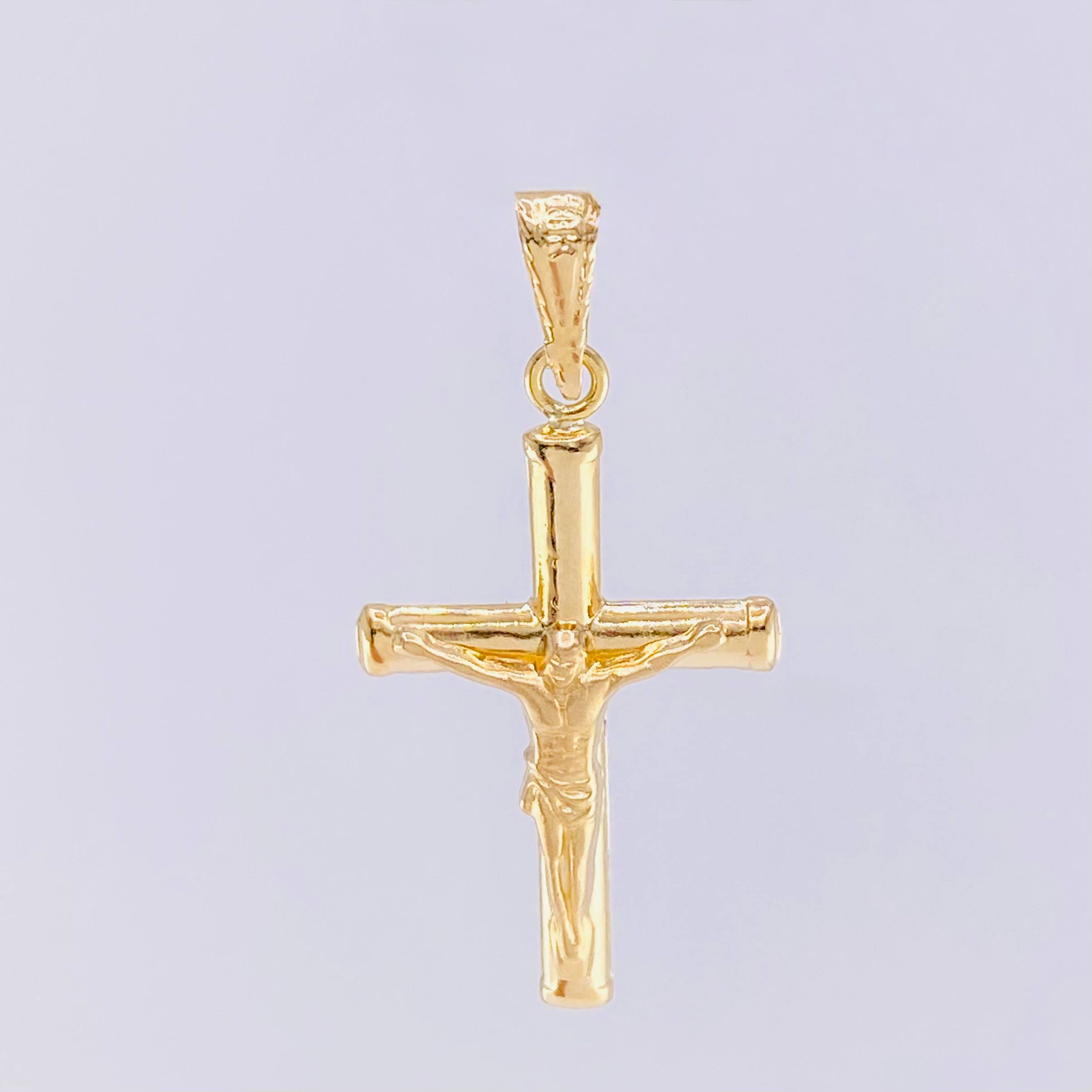 Dije Cruz Cristo Mate 1.35g / 1 1/2 in Oro Amarillo 18K