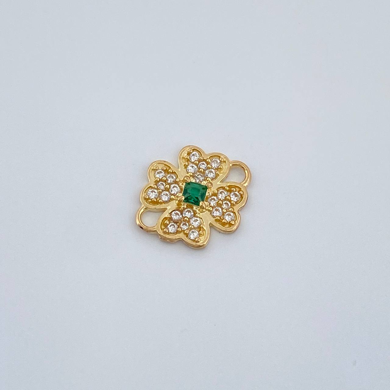 Herraje Trebol 0.75gr / 1/2 in / Oro Amarillo 18K %