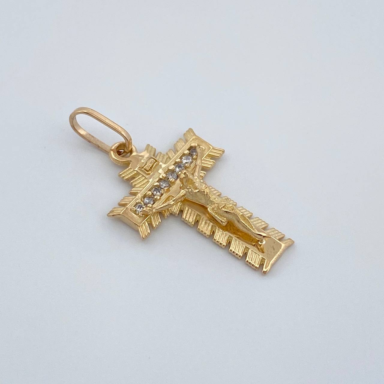 Dije Cruz Cristo Milagroso 2.1gr / 1 in / Oro Amarillo 18K %