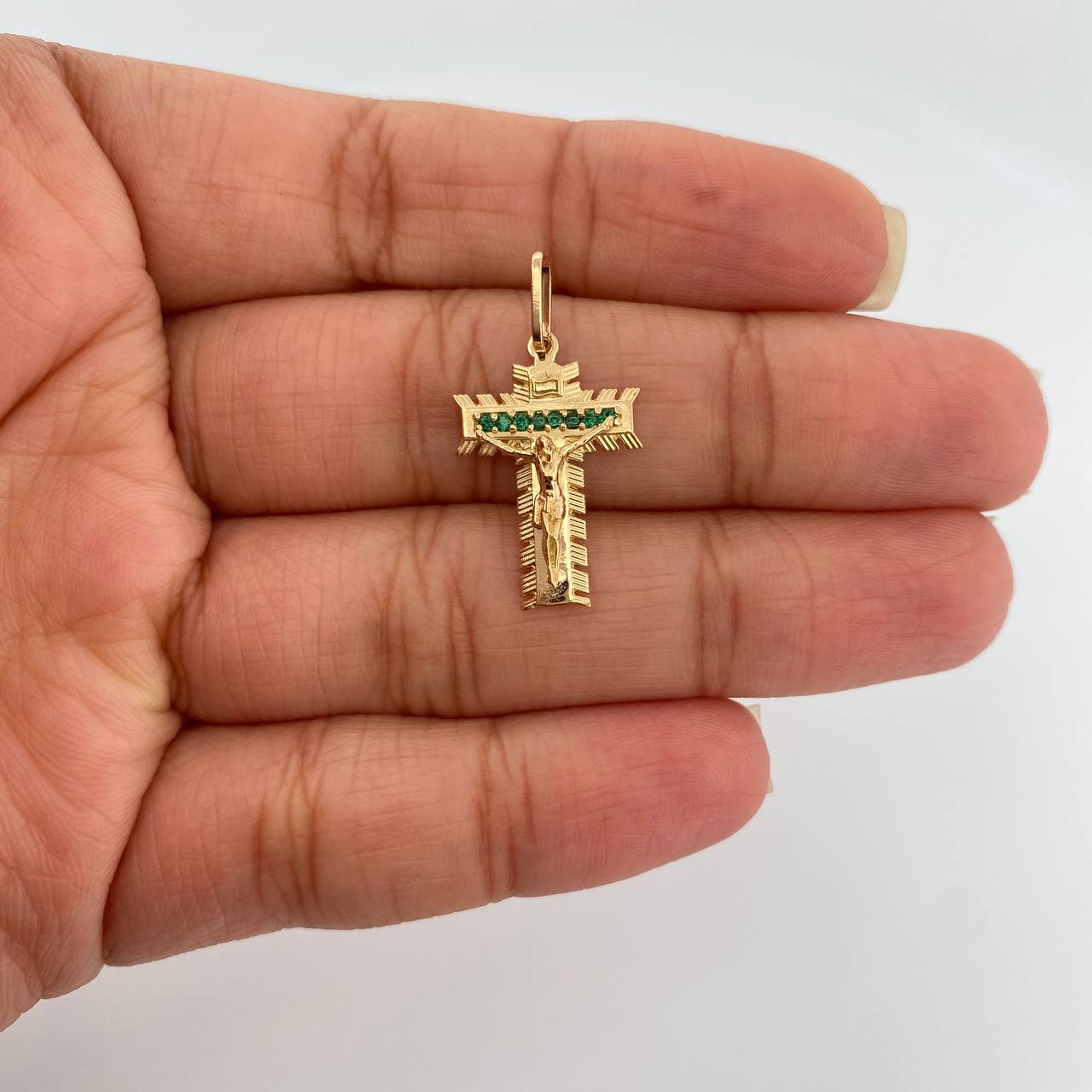 Dije Cruz Cristo Milagroso 2.15gr / 1 in / Oro Amarillo 18K %