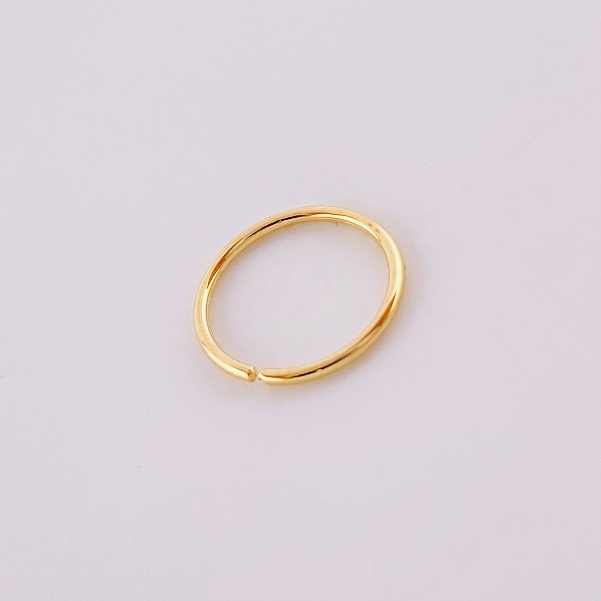 Piercing Aro Liso 0.25g / 1/2 in Oro Amarillo 18K
