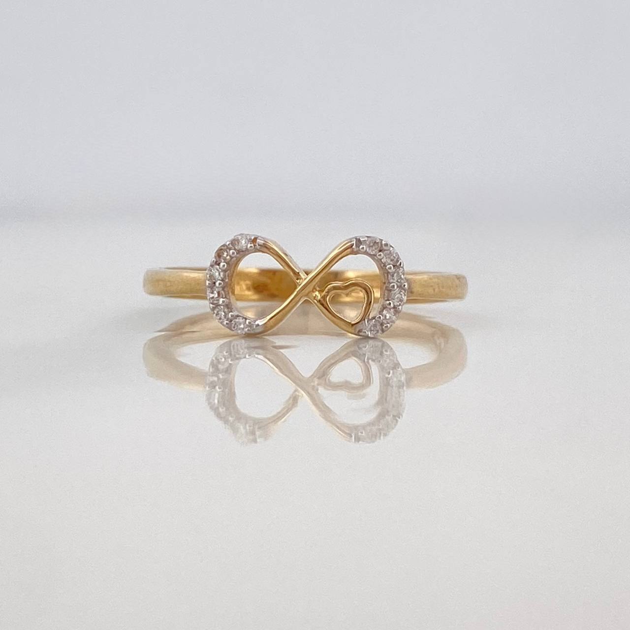 Anillo Infinito 1.6g / T6 1/4 Dos Oros Amarillo Blanco 18K
