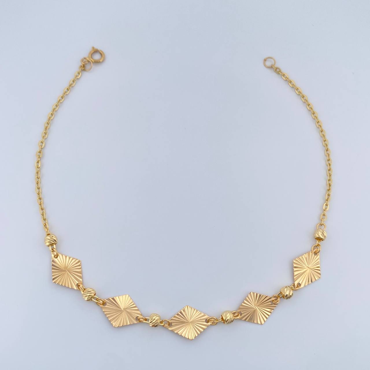 Pulso Rombos Diamantados 2gr / 7 1/2 in / 3mm Oro Amarillo 18K %