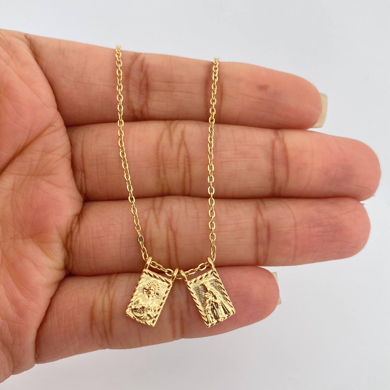 Cadena Aro Seguido Escapulario 3.9gr / 18 1/4 in / 1.3mm Oro Amarillo 18K %