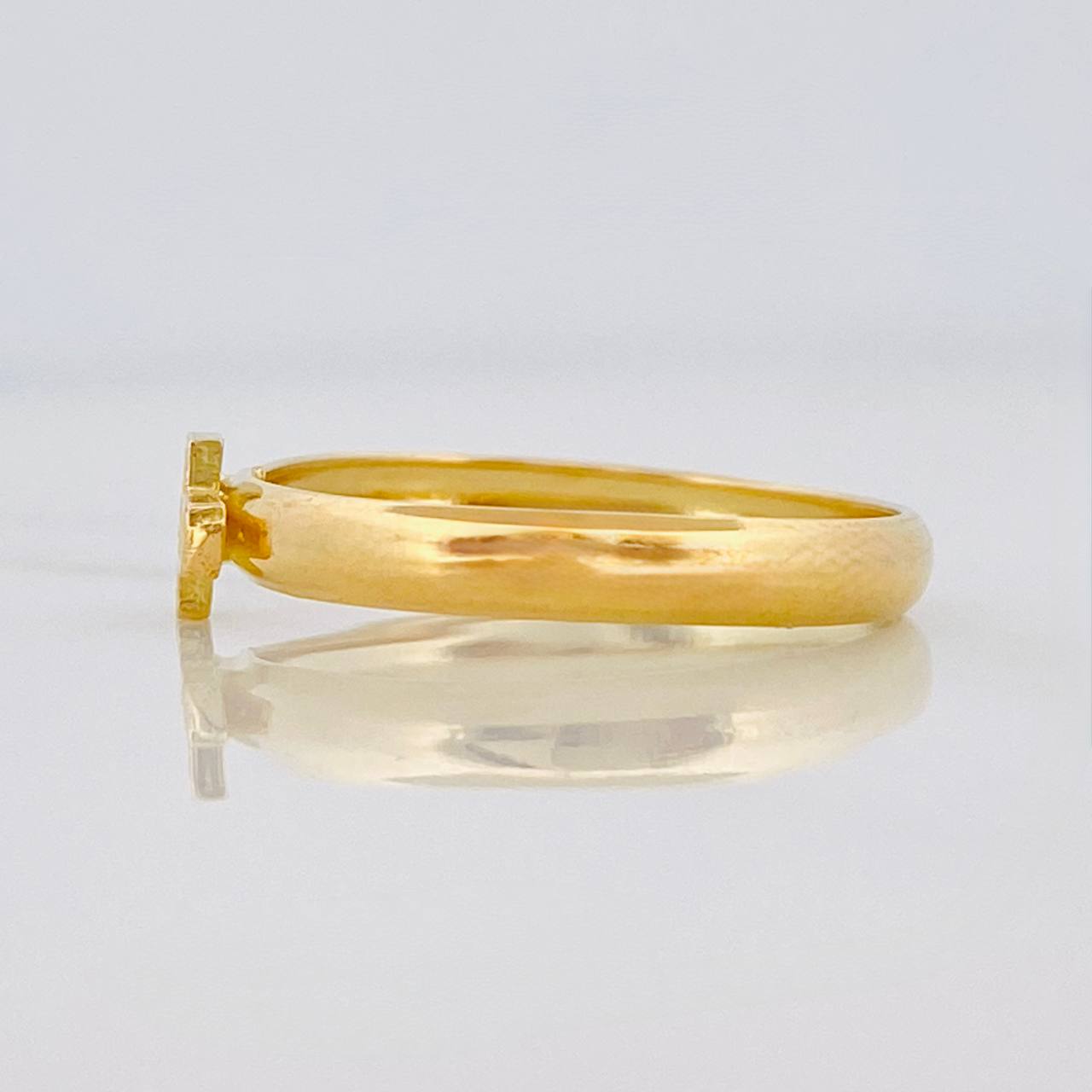 Anillo Cruz 0.8gr / T6 1/4 / Oro Amarillo 18K %