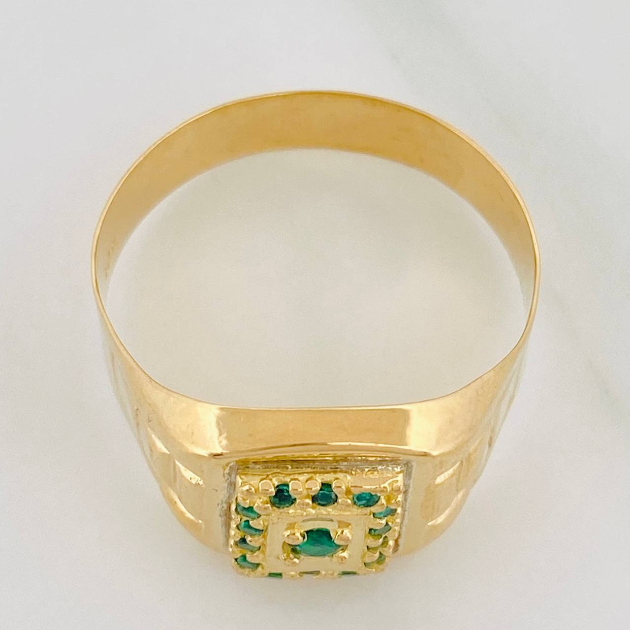 Anillo Sello Rectangular 4.6gr / T11 1/4 / Oro Amarillo 18K %
