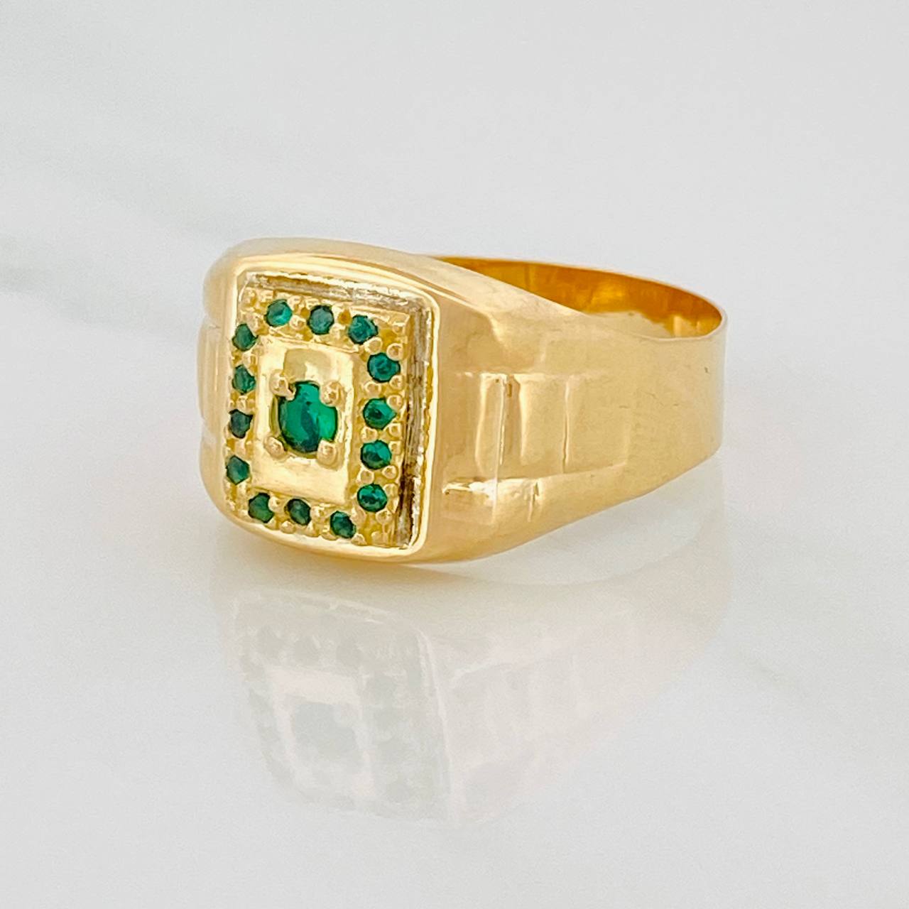 Anillo Sello Rectangular 4.6gr / T11 1/4 / Oro Amarillo 18K %