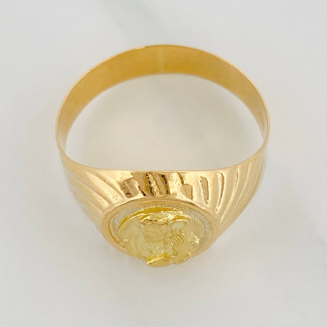 Anillo Jesucristo 4.1gr / T10 1/4 / Oro Amarillo 18K %