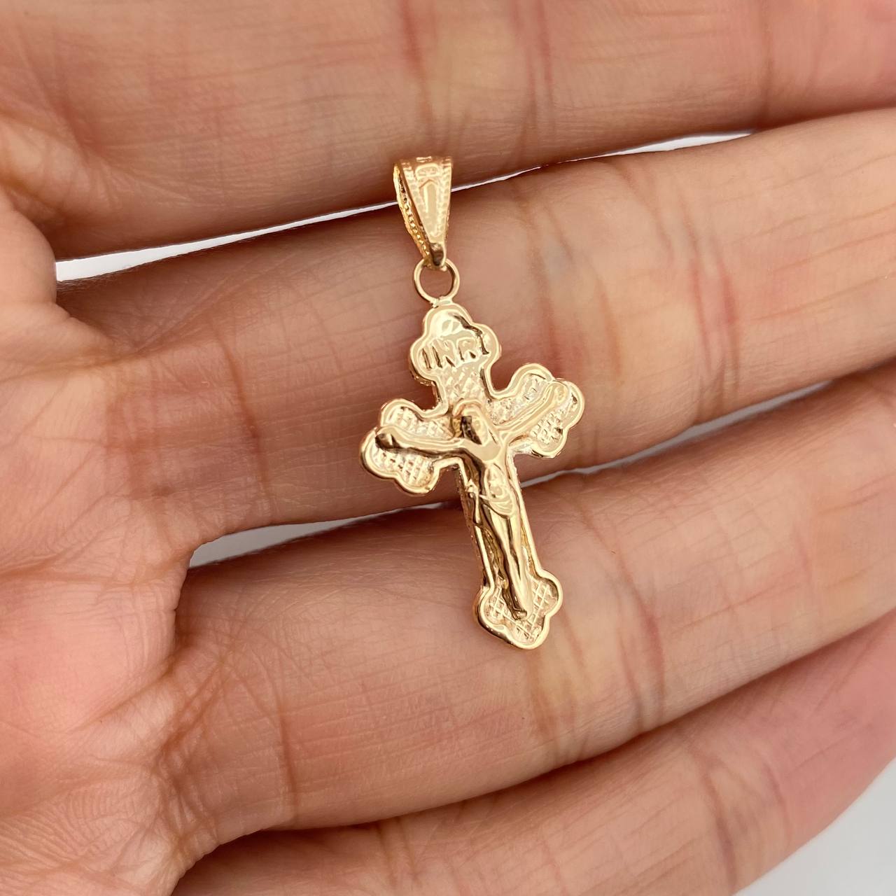 Dije Cruz Cristo 1.1gr / 1 1/4 in / Oro Amarillo 18K &