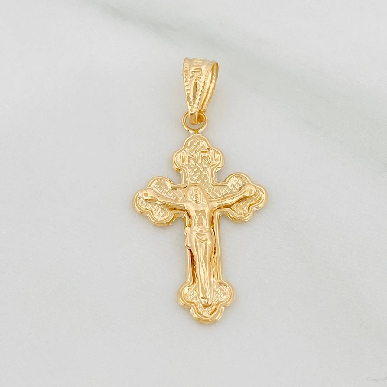 Dije Cruz Cristo 1.05gr / 1 1/4 in / Oro Amarillo 18K &