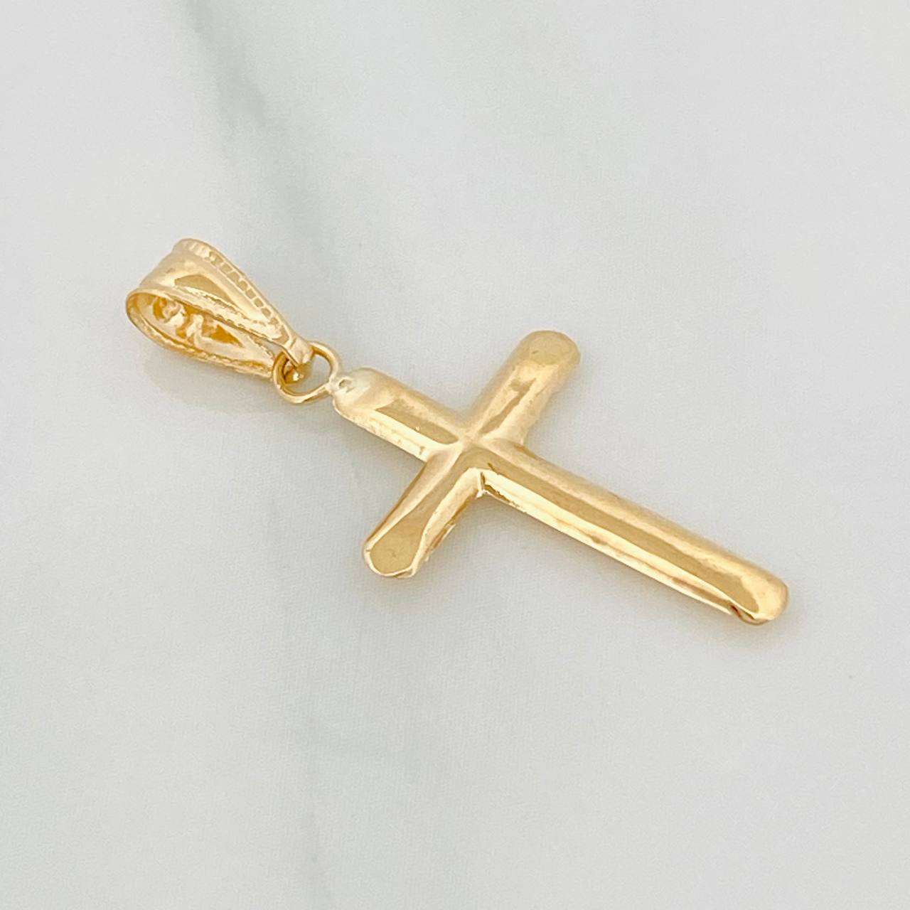 Dije Cruz 0.55gr / 1 1/4 in / Oro Amarillo 18K &