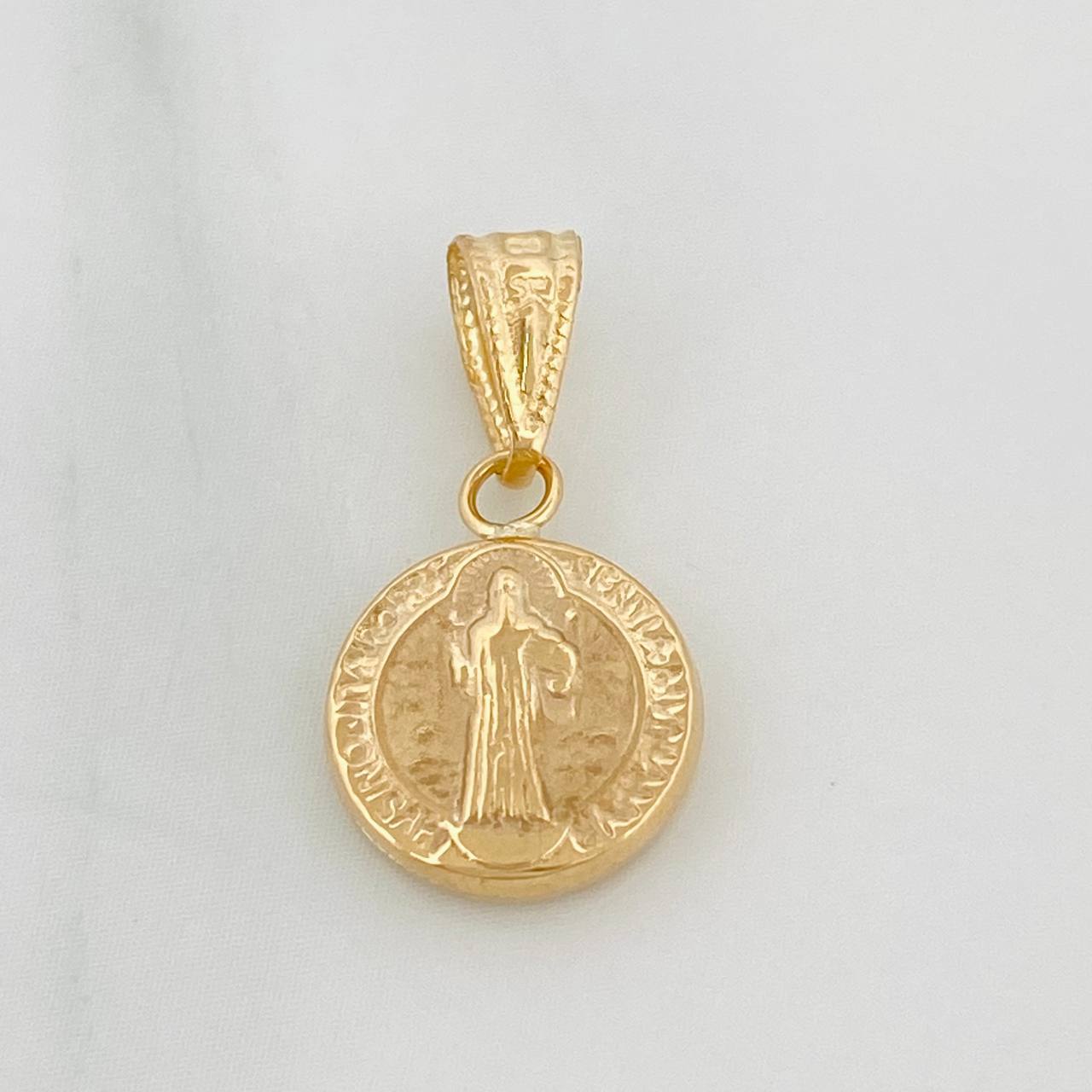 Dije San Benito 0.65gr / 2cm / Oro Amarillo 18K %
