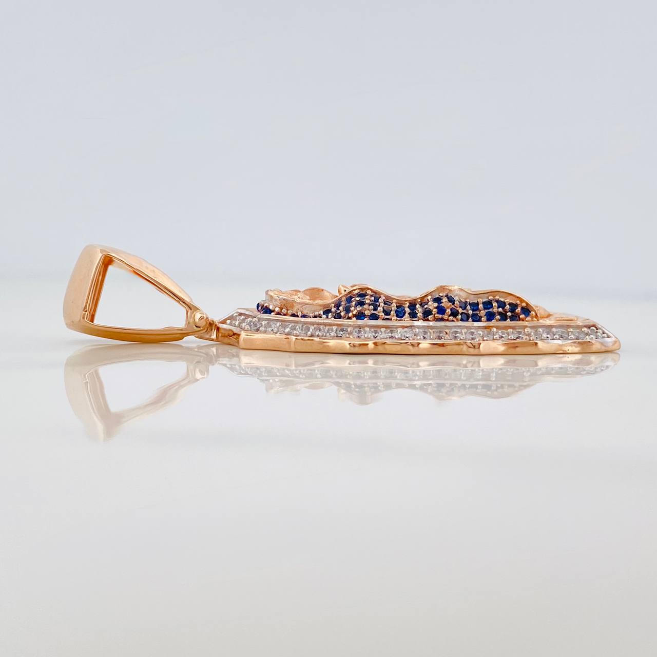 Dije Virgen de Guadalupe 13.45gr / 2 in /  Dos Oros Blanco Rosa 18K $