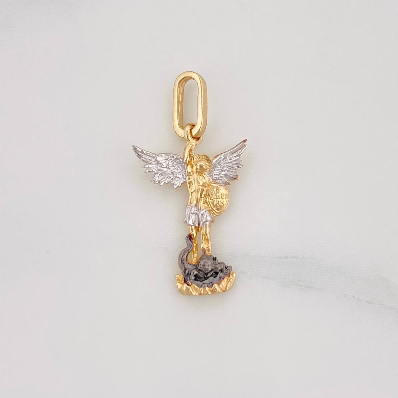 Pendant Saint Michael Archangel 1.1g / 1 in Three Golds 18K