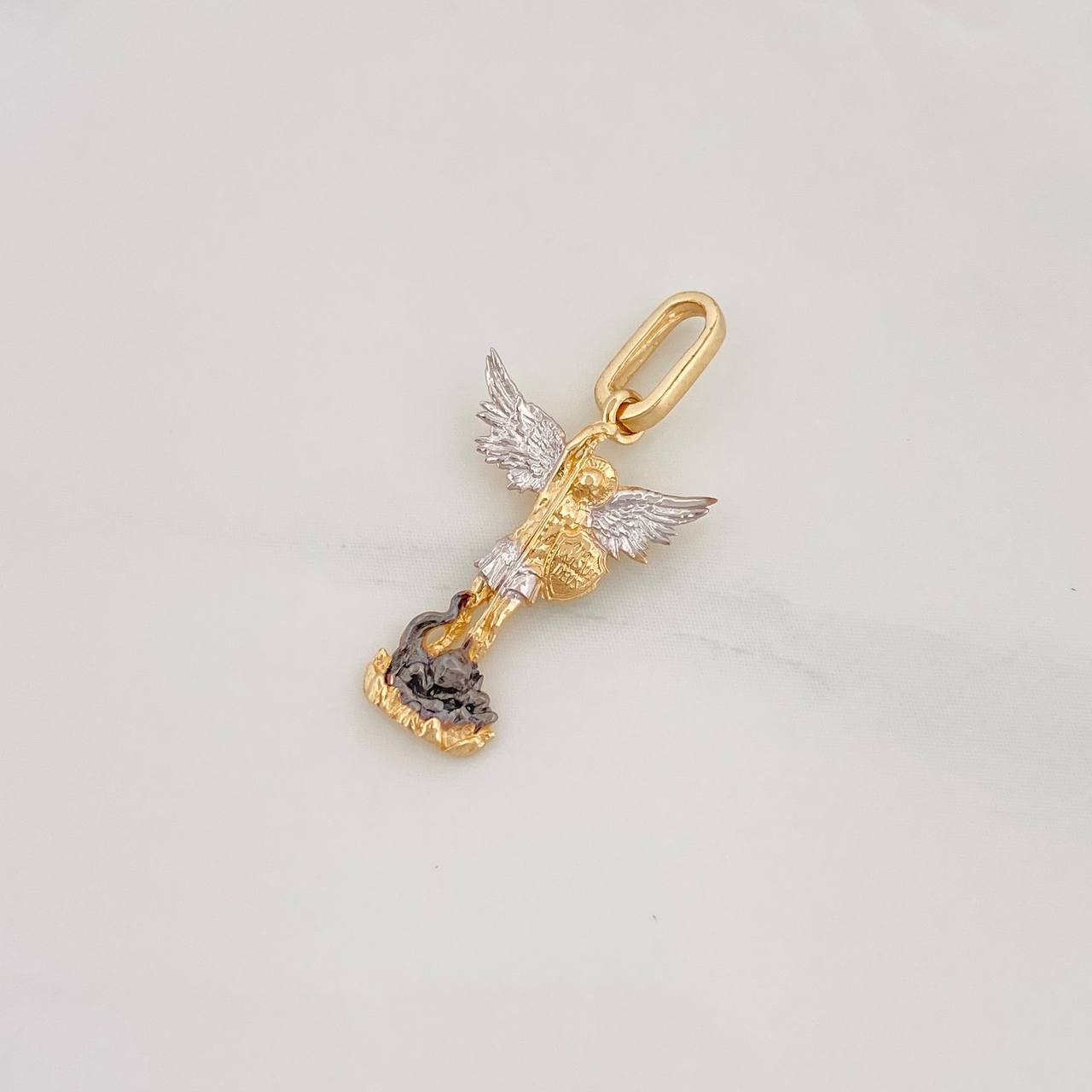 Pendant Saint Michael Archangel 1.1g / 1 in Three Golds 18K