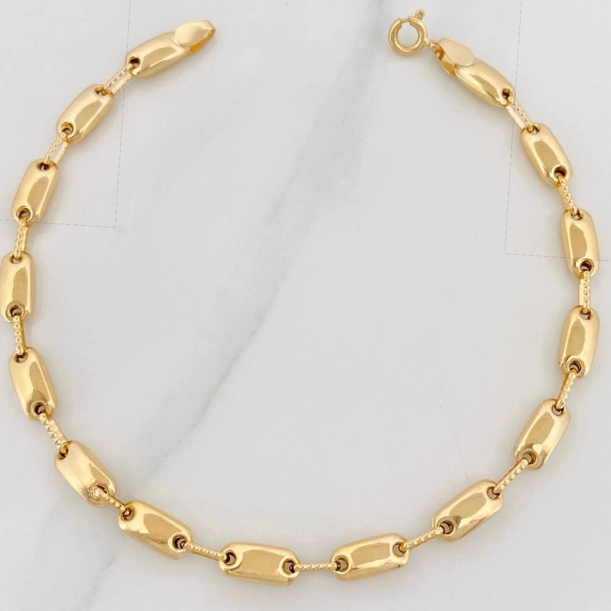 Pulso Rustico Adije 5.25g / 8 1/4 in / 4.54mm Oro Amarillo 18K