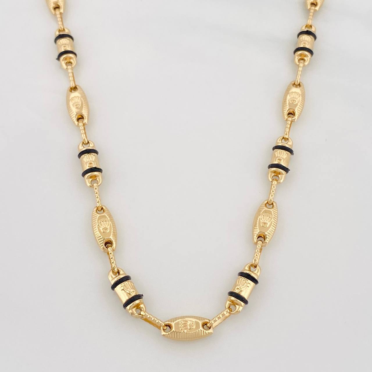 Cadena Rustica Corona 15.3g / 26 in / 4.78mm Oro Amarillo 18K
