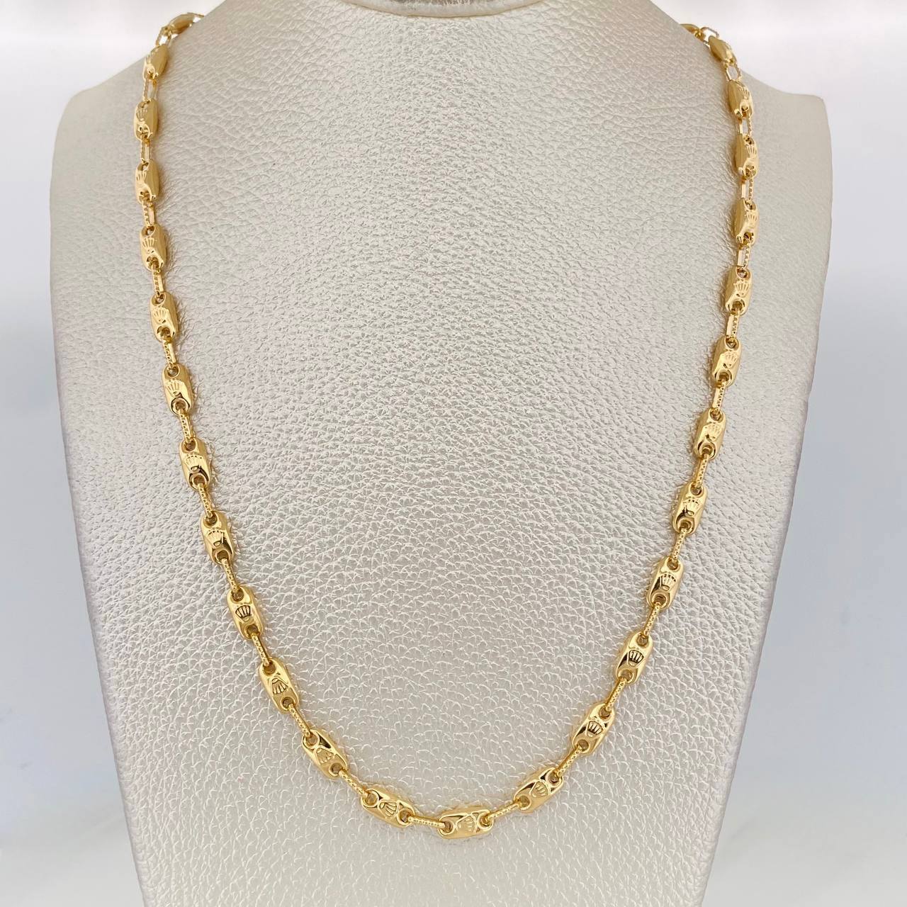 Cadena Rustica Corona 14.85g / 26 in / 4.35mm Oro Amarillo 18K