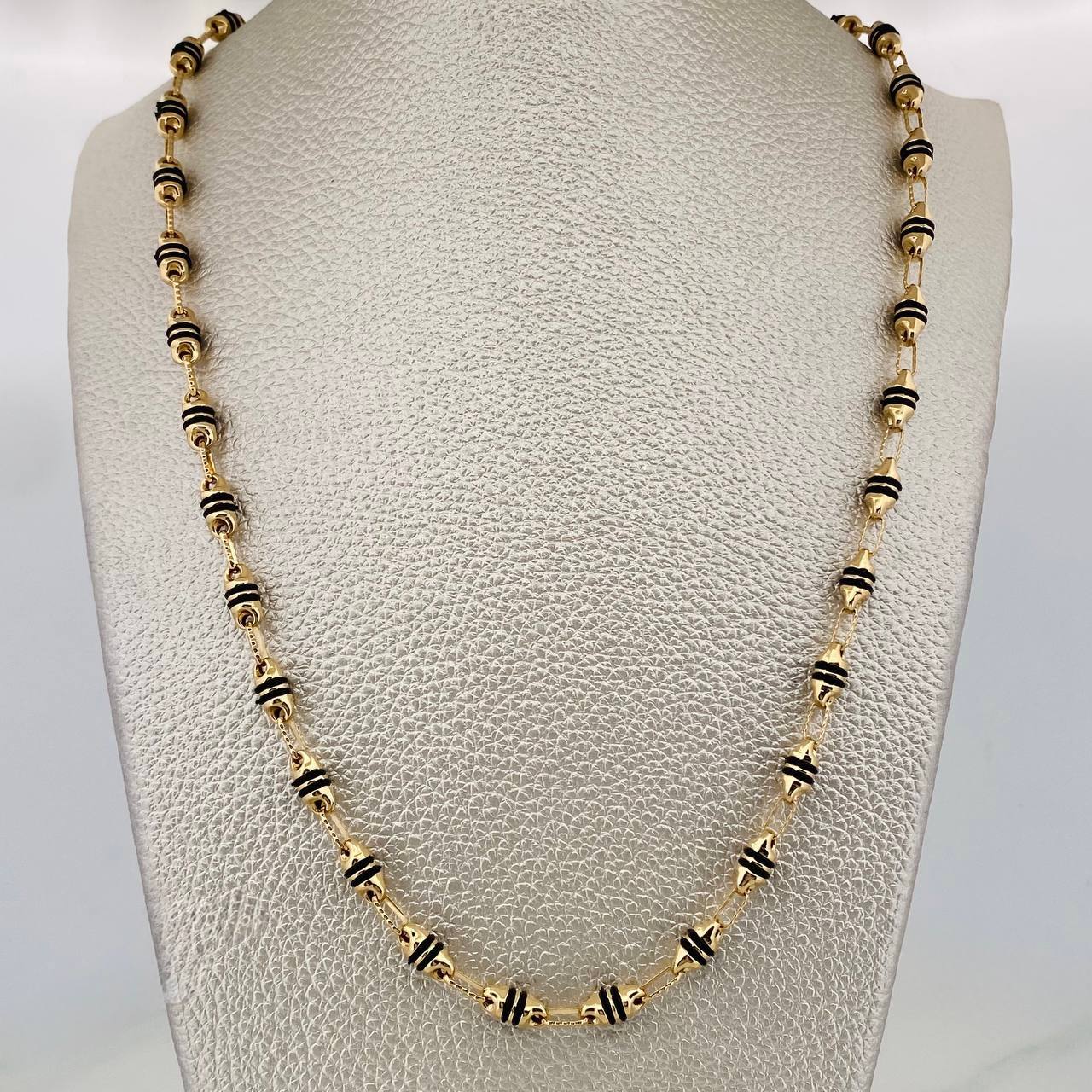 Rustic Barrel Chain 13.75g / 24 in / 4.17mm Yellow Gold 18K