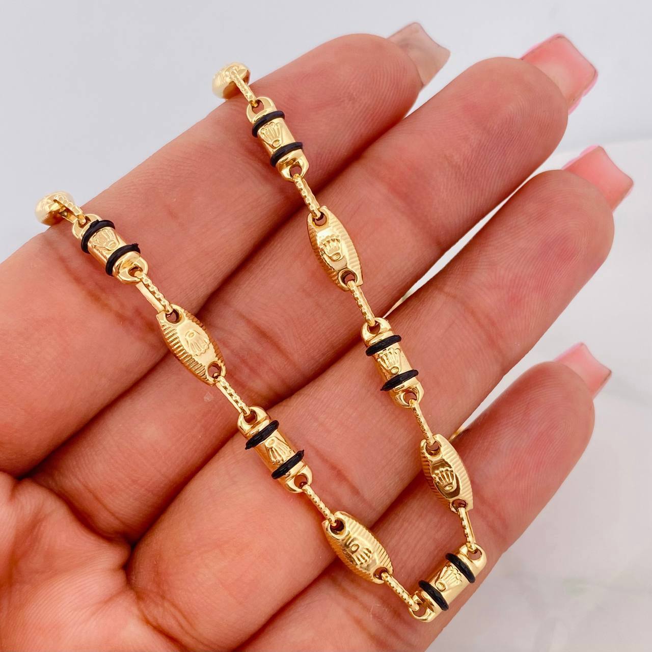 Cadena Rustica Corona 15.3g / 26 in / 4.78mm Oro Amarillo 18K