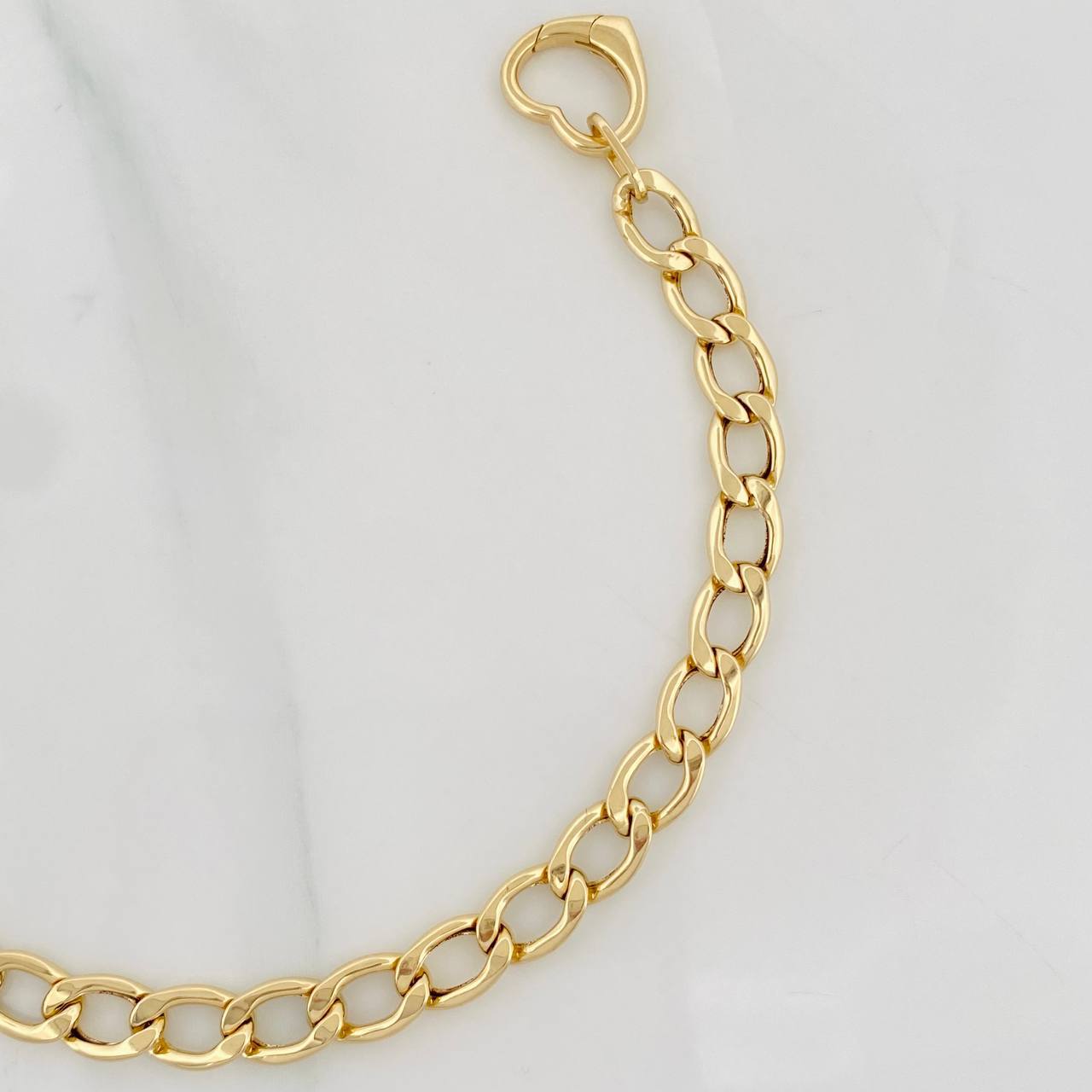 Pulso Cubana Corazon 3.85g / 7 in / 5.8mm Oro Amarillo 18K