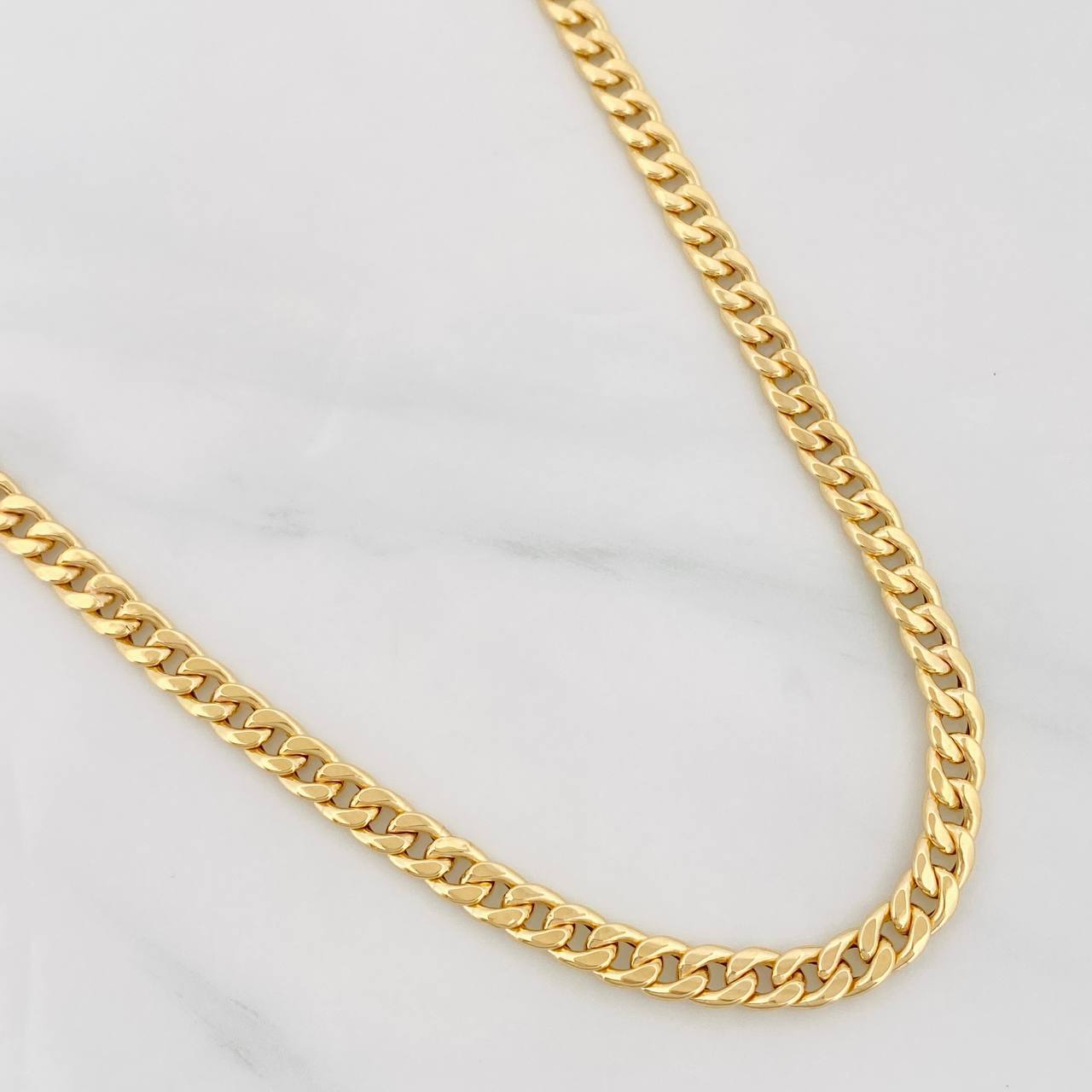 Cadena Cubana 5.1g / 24 in / 4.28mm Oro Amarillo 18K