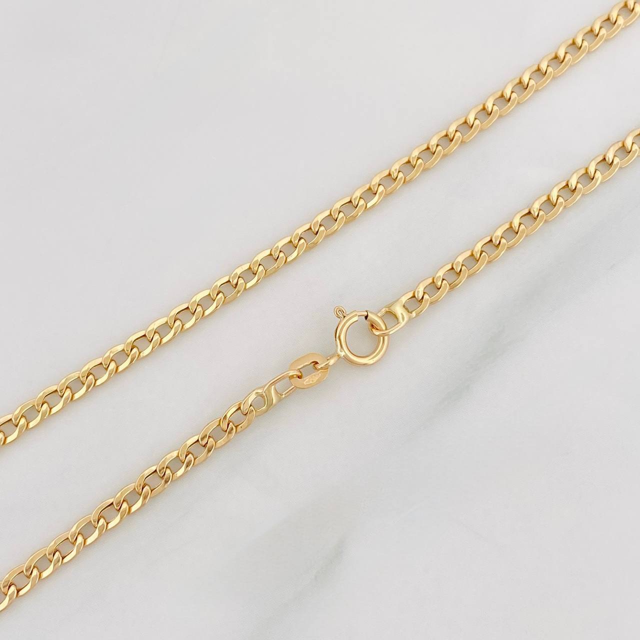 Cadena Cubana 2.15g / 18 in / 2.25mm Oro Amarillo 18K