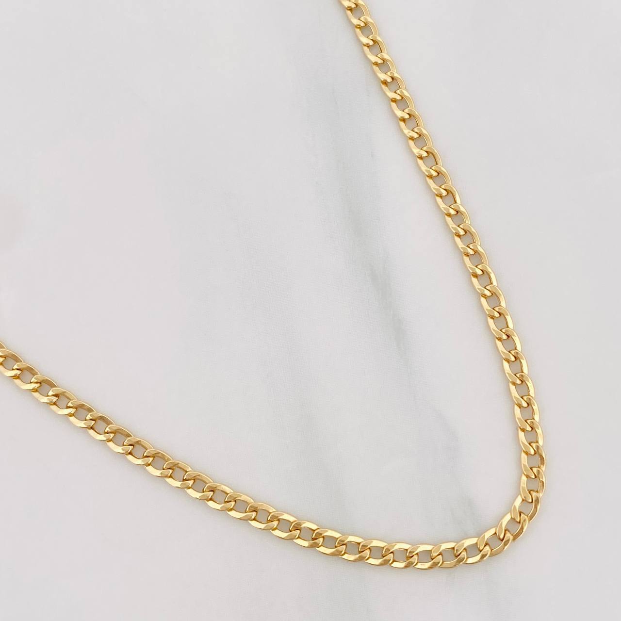 Cadena Cubana 2.15g / 18 in / 2.25mm Oro Amarillo 18K