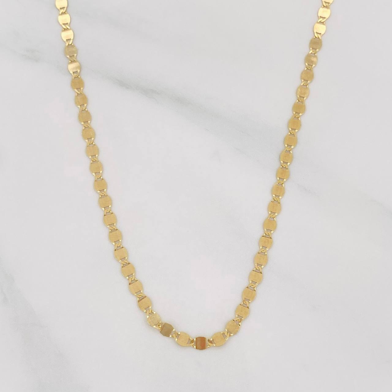Cadena Escalera Plana 2.3g / 18 in / 2.34mm Oro Amarillo 18K
