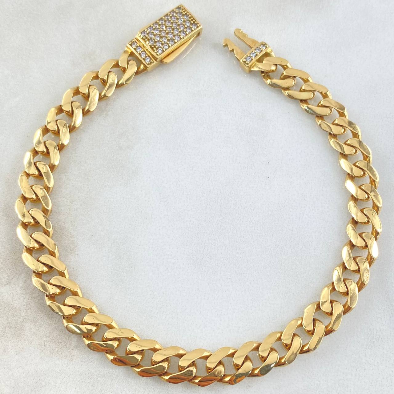 Cuban Links Bracelet 11.3gr / 7.9in / 18K Gold +0$