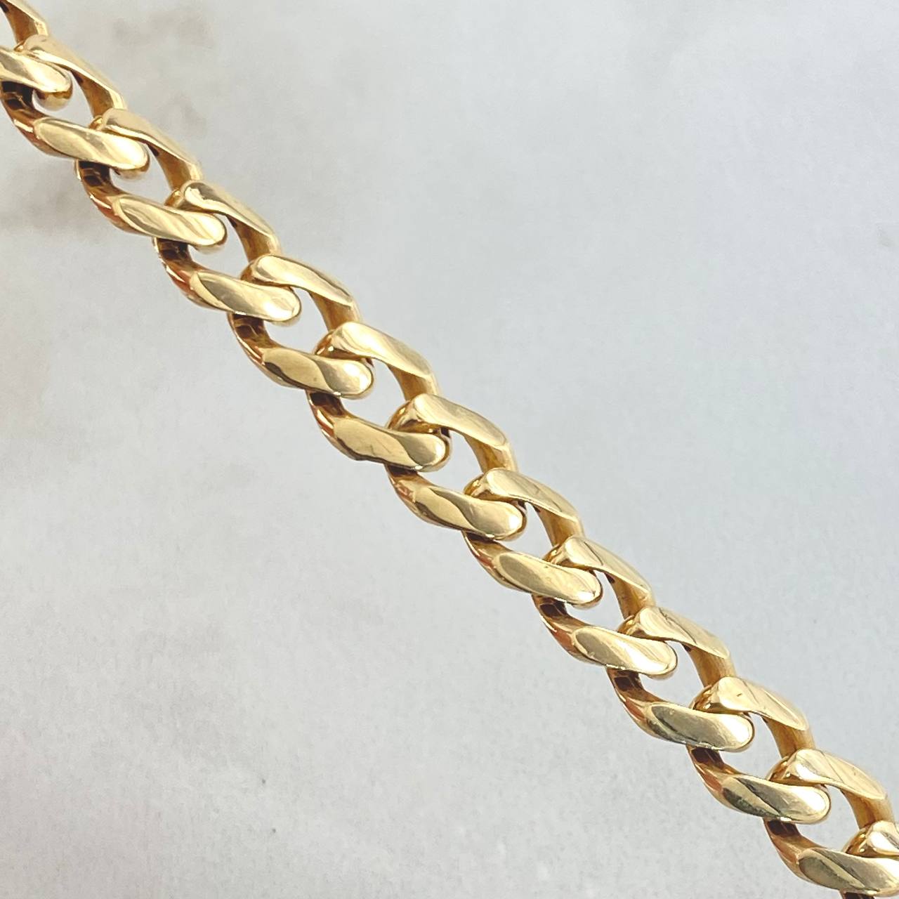 Cuban Links Bracelet 11.3gr / 7.9in / 18K Gold +0$