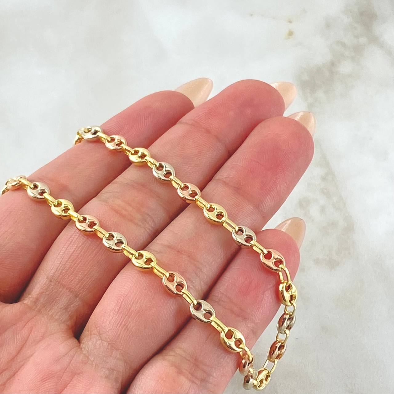 GC Chain 6.75gr / 23.6in / Three 18K Golds ©