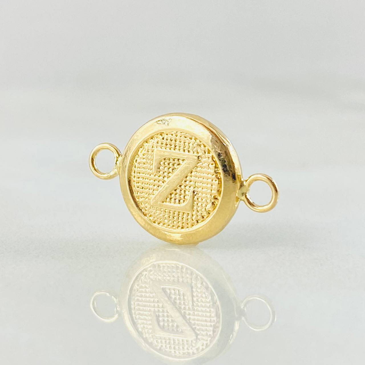 Charm Letter Z 0.6gr / 0.7in / 18K Gold ©