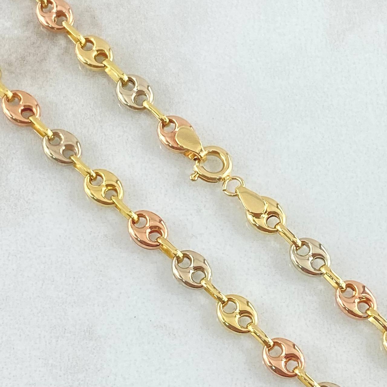 GC Chain 9.25gr / 25.6in / Three 18K Golds ©