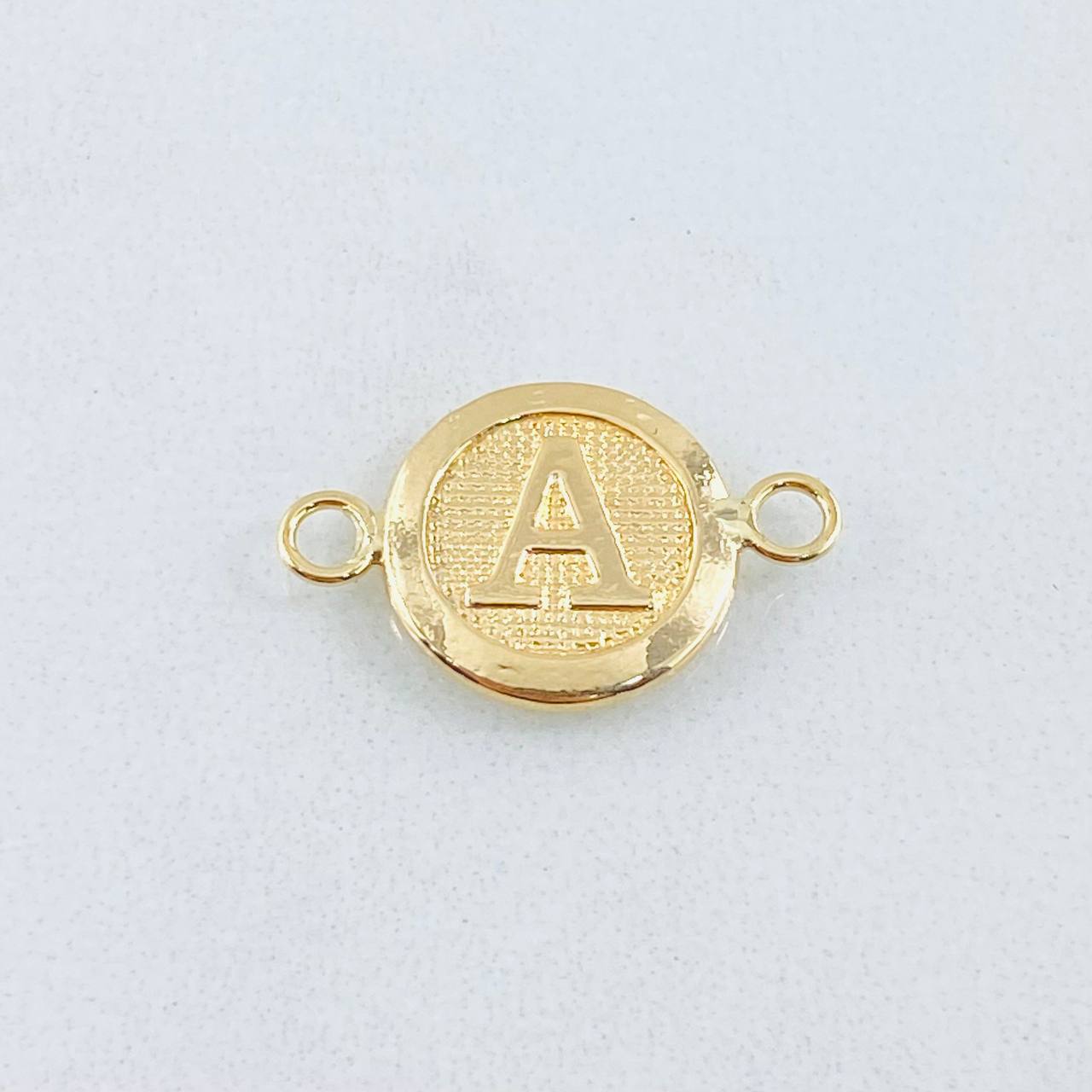 Herraje Letra A 0.4g / 1/2 in Oro Amarillo 18K