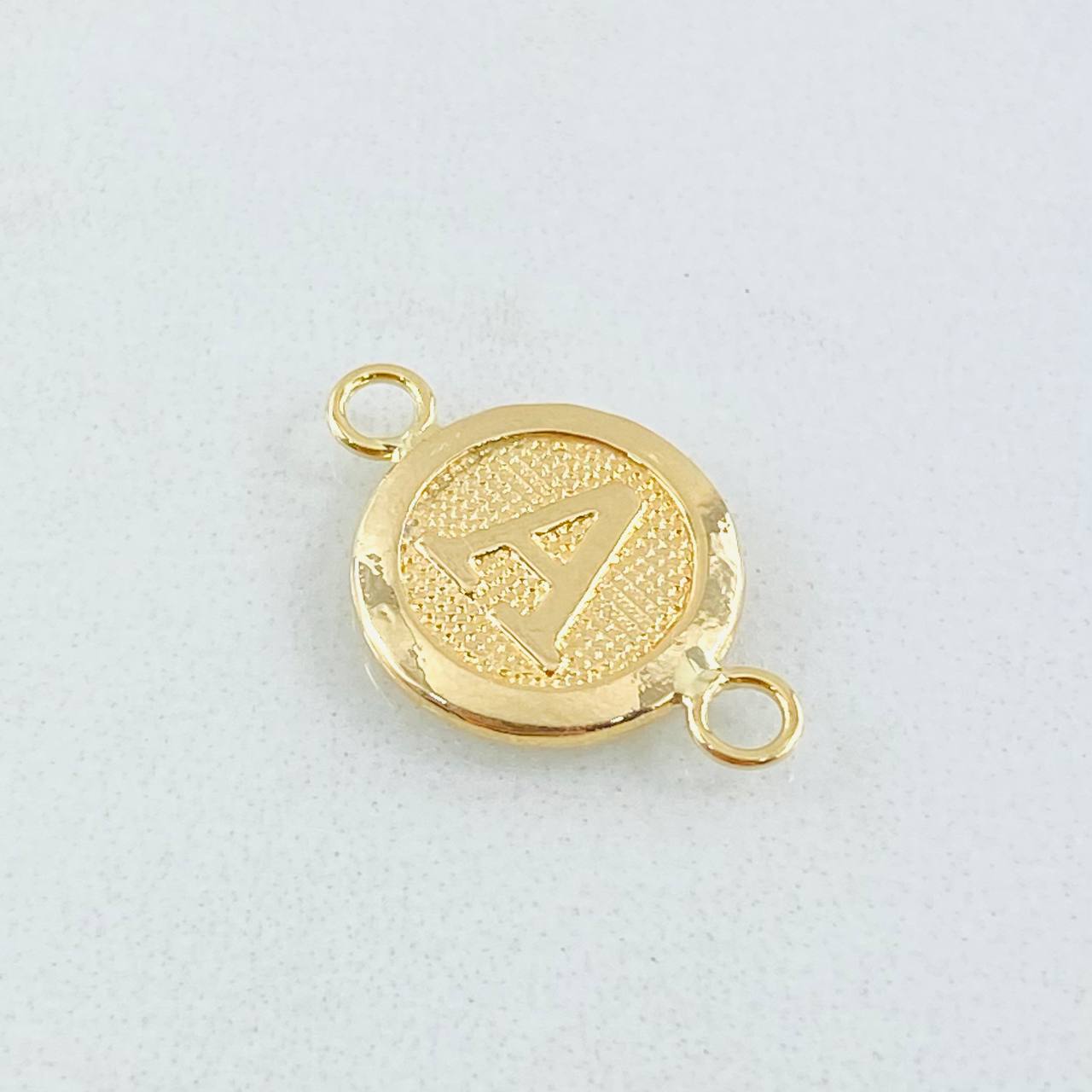 Herraje Letra A 0.35g / 1/2 in Oro Amarillo 18K