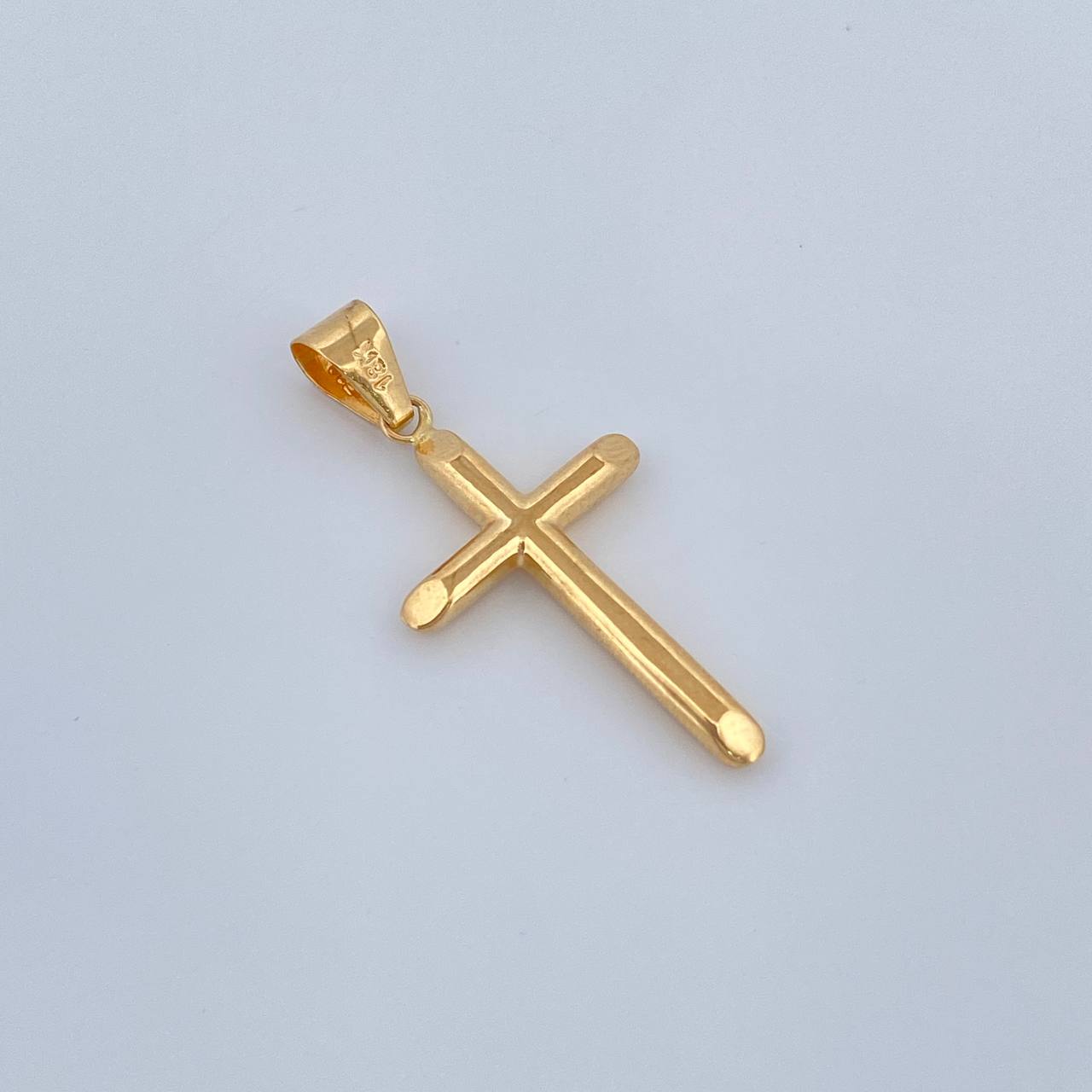Dije Cruz 0.85gr / 1 1/2 in / Oro Amarillo 18K %