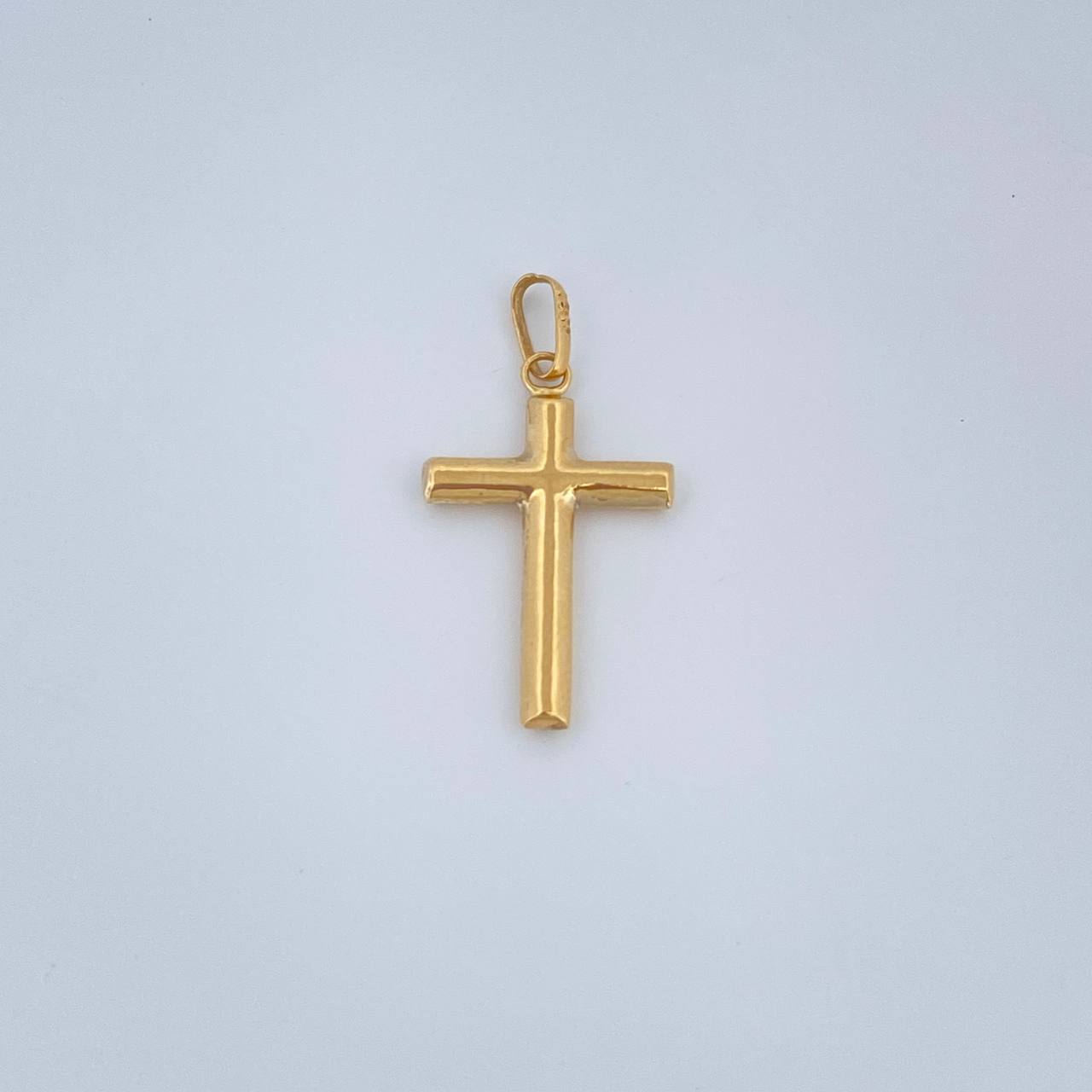 Dije Cruz 0.8gr / 1 1/4 in / Oro Amarillo 18K %