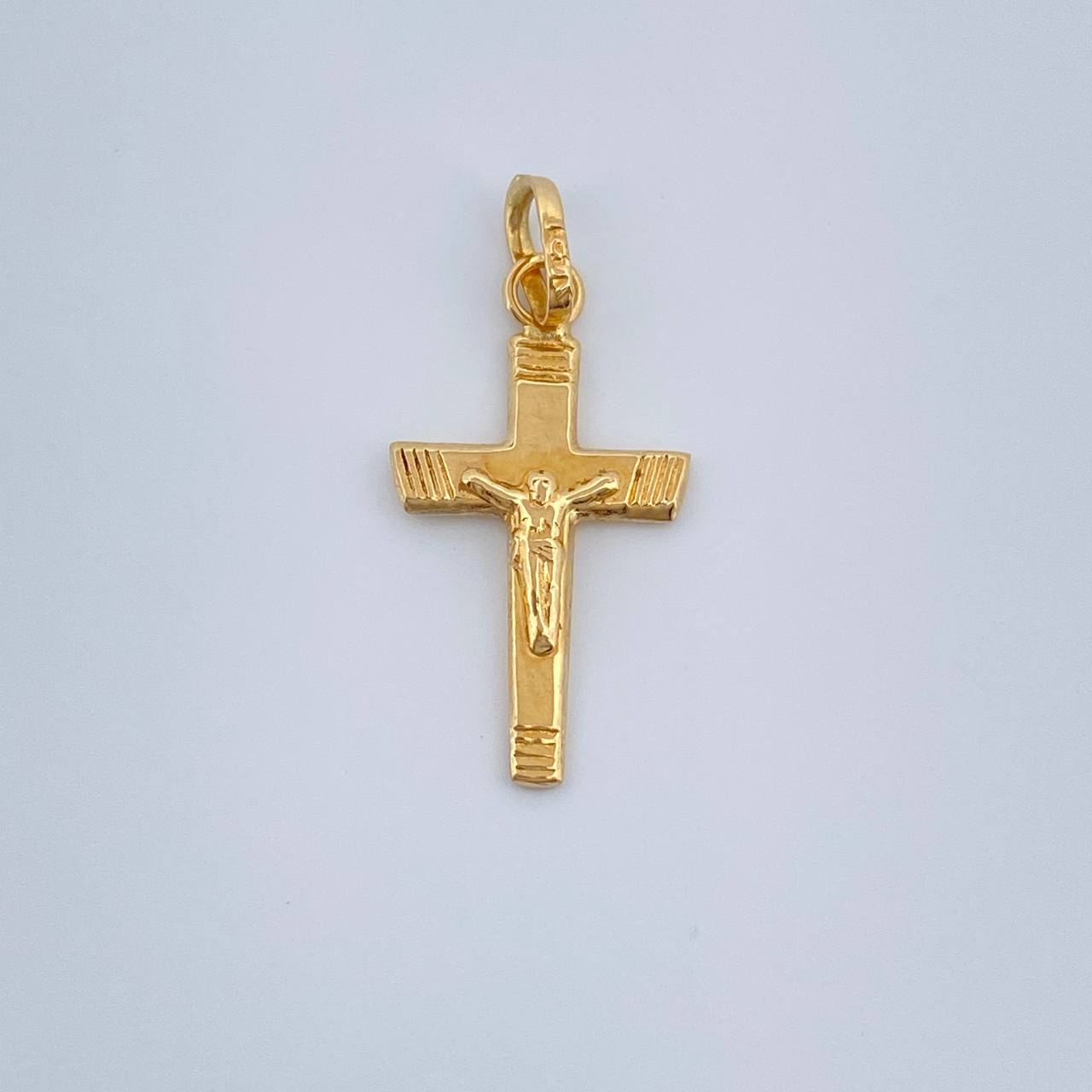 Dije Cruz Cristo 0.4gr / 3/4 in / Oro Amarillo 18K %