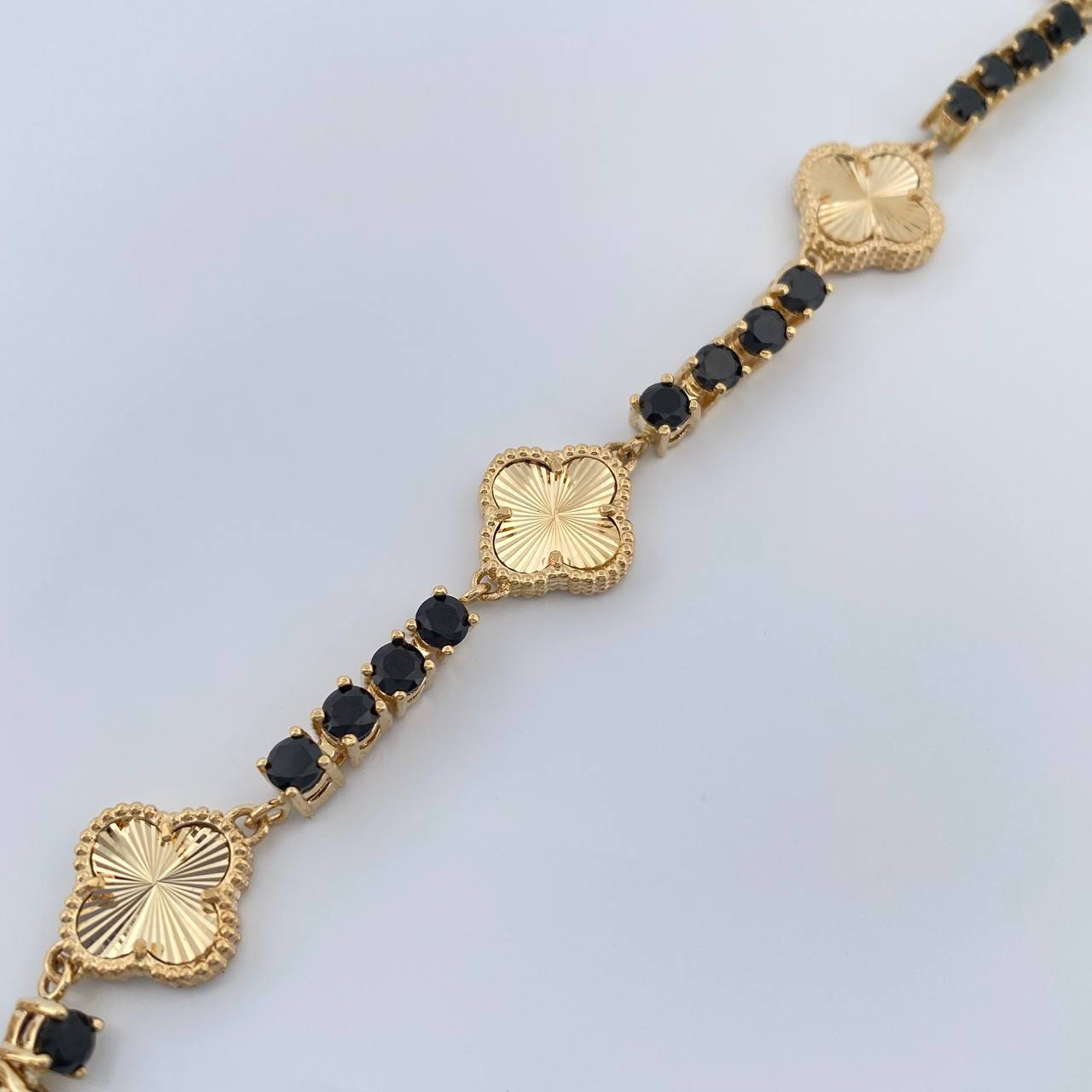 Pulso Tennis Trebol 19.1gr / 8 1/4 in / 3.7mm Oro Amarillo Nac.Esp. 18K %