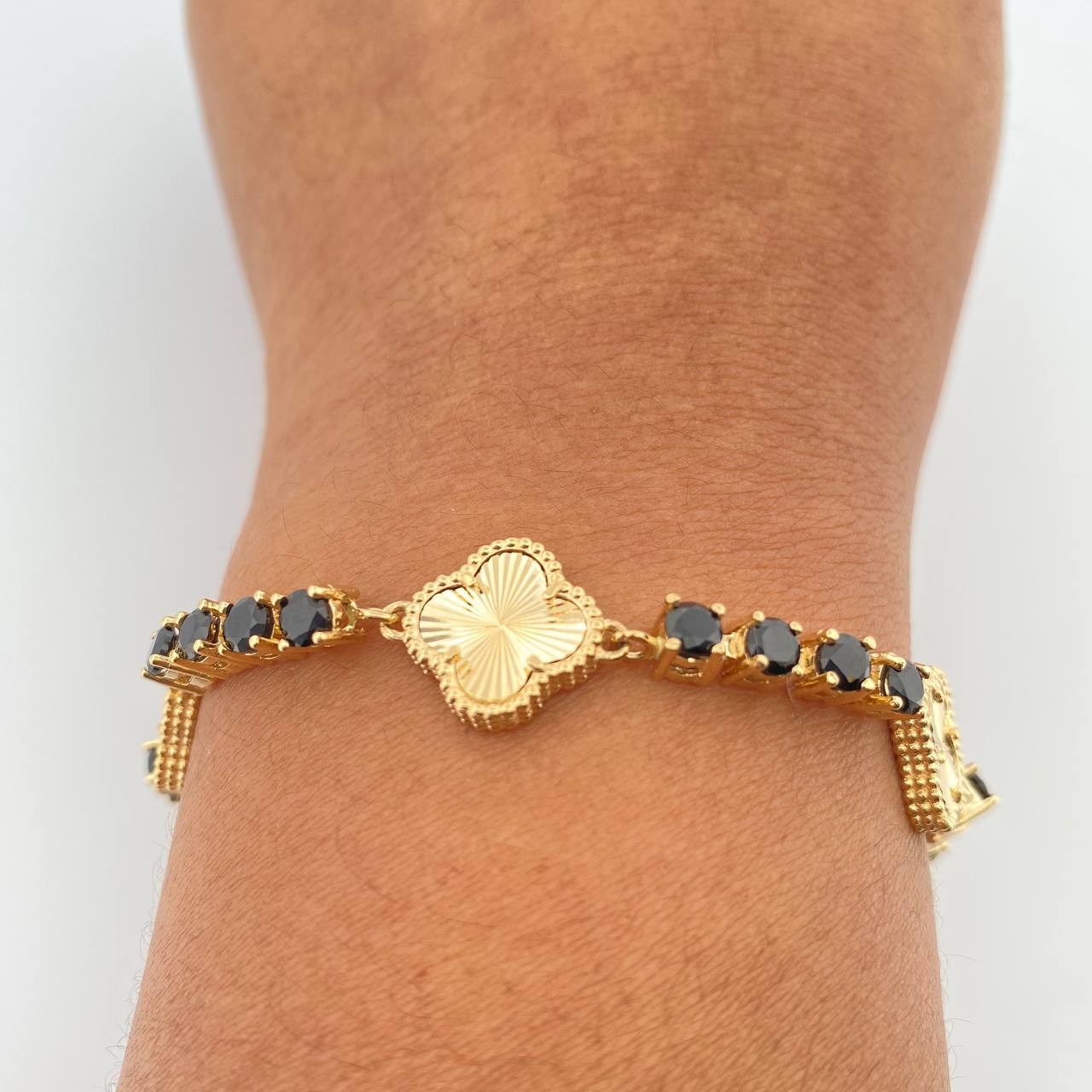 Pulso Tennis Trebol 19.1gr / 8 1/4 in / 3.7mm Oro Amarillo Nac.Esp. 18K %