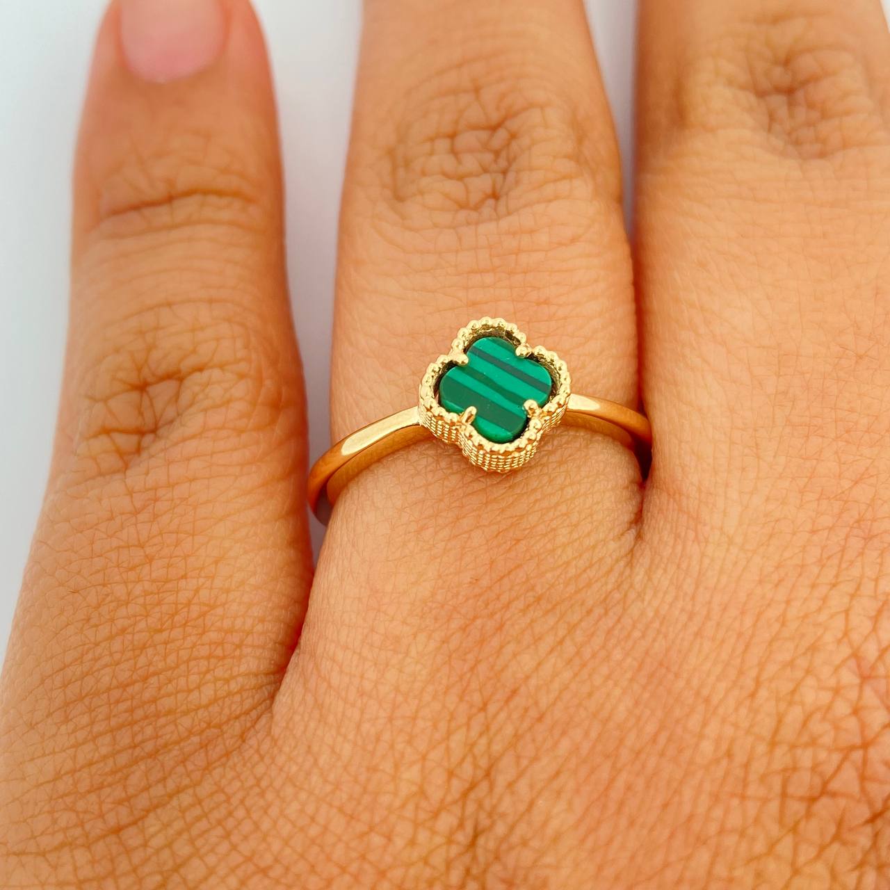 Anillo Trebol 2.15gr / T7 1/2 / Oro Amarillo 18K %