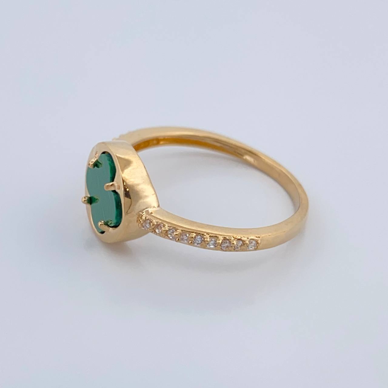 Anillo Trebol 2.6gr / T7 1/4 / Oro Amarillo / Nac. Especial 18K %