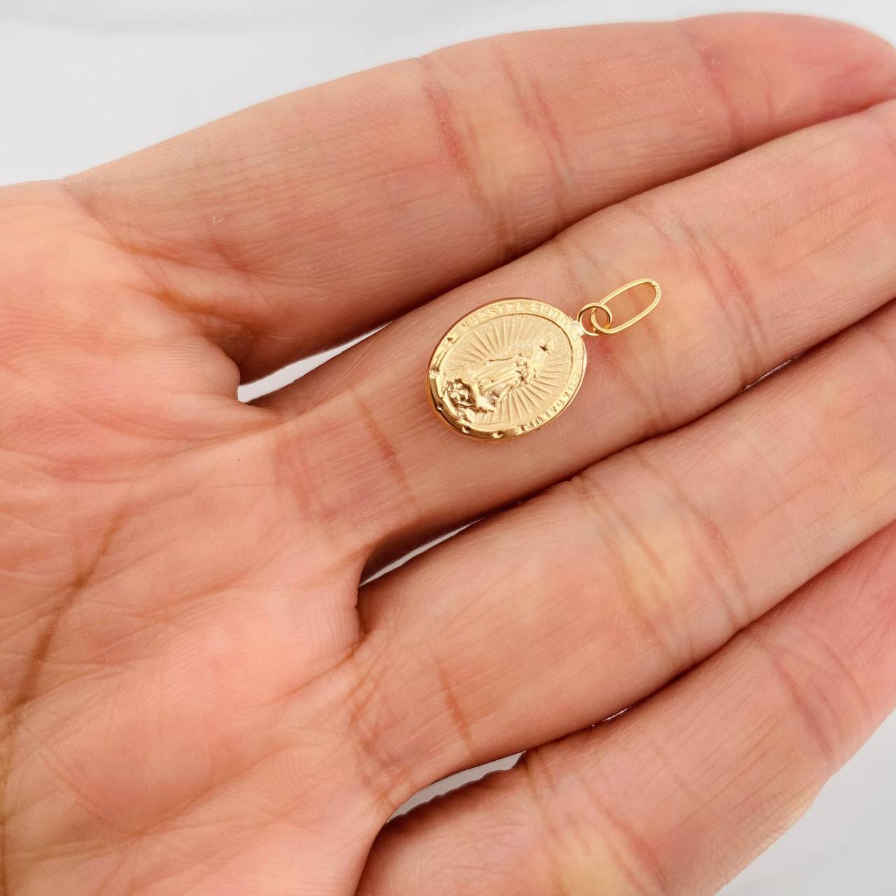 Dije Virgen de Guadalupe 0.7g / 3/4 in Oro Amarillo 18K