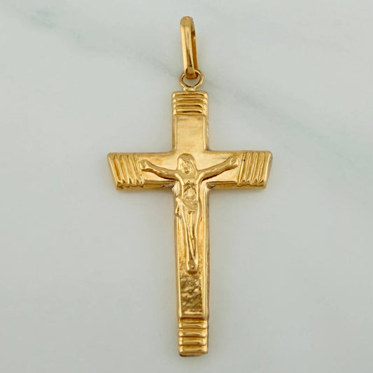 Dije Cruz Cristo 1.5gr / 1 1/2 in / Oro Amarillo 18K $