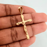 Dije Cruz Cristo 2.45gr / 1 3/4 in / Oro Amarillo 18K $